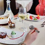 Ih Z3 Hotel 4*
