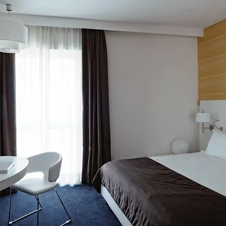 Ih Z3 Hotel 4*