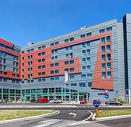 Ih Z3 Hotel 4*