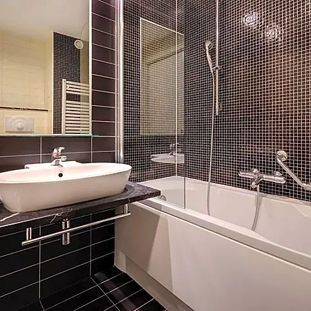Hotell Ih Z3 Rom