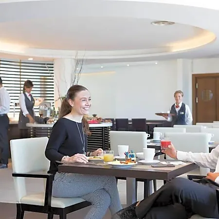 Hotell Ih Z3 4*