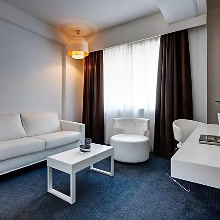 Hotel Ih Z3 4*