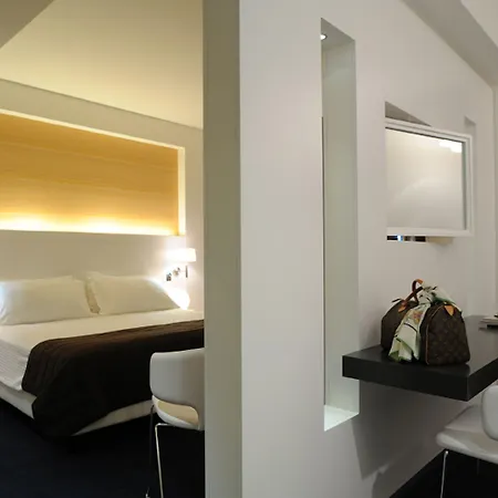 Ih Z3 Hotel 4*